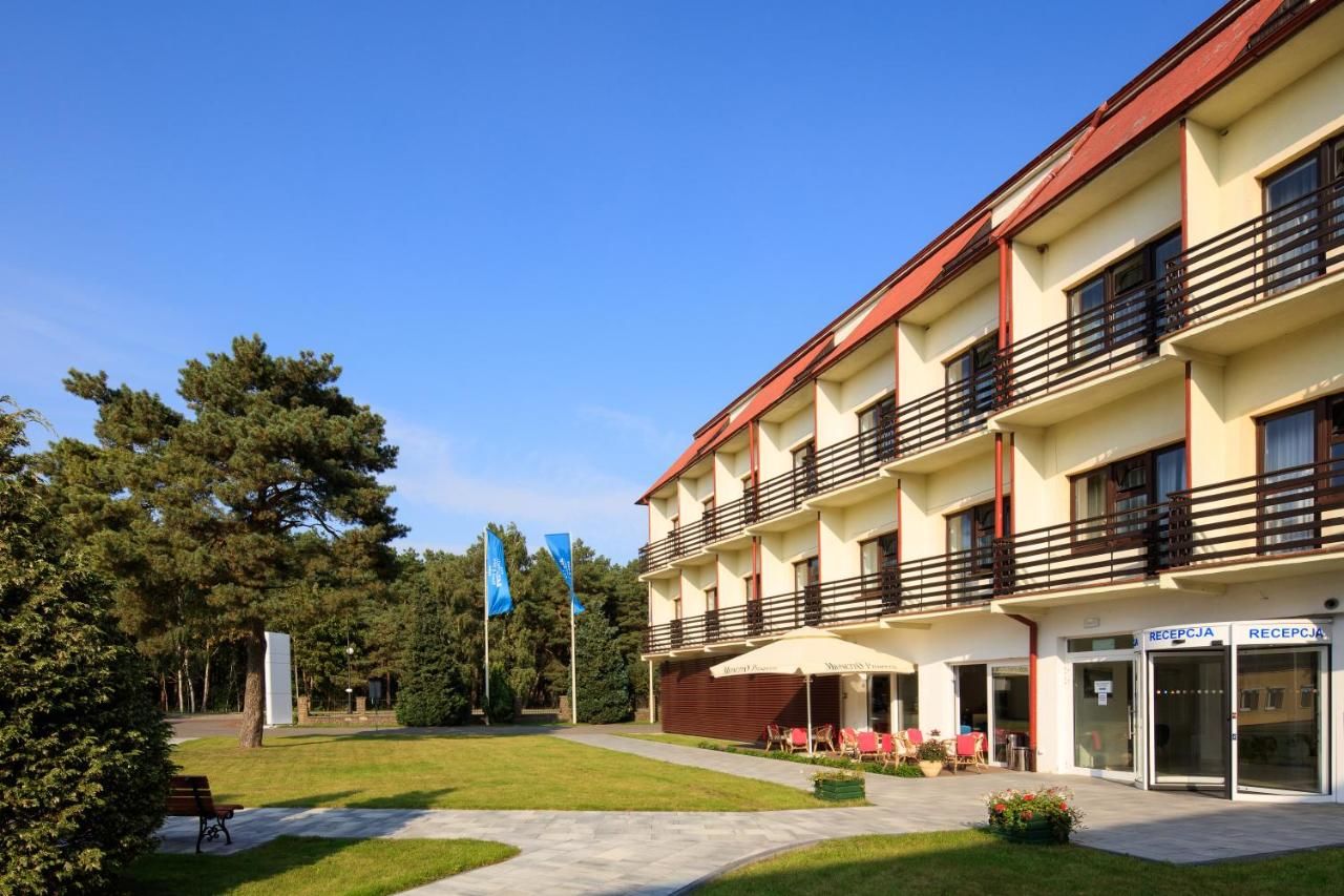 Отель Hotel Wodnik Леба-13
